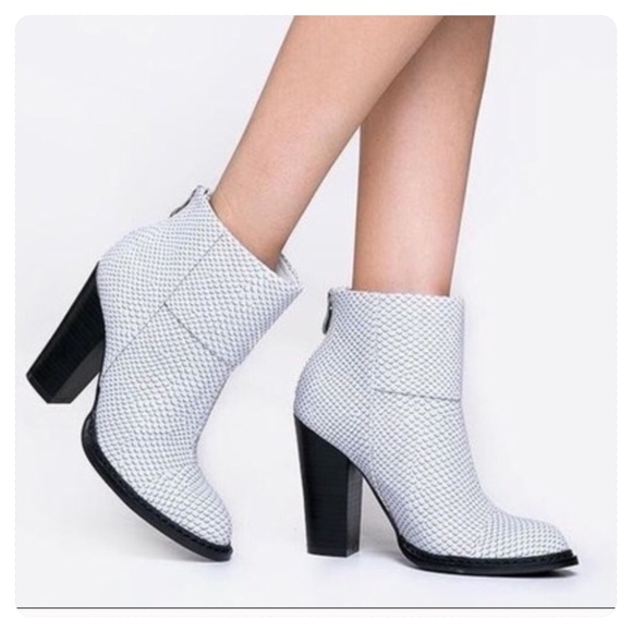 chinese laundry white booties